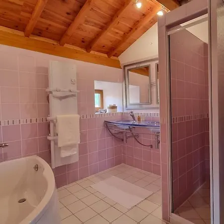 La Maison De Meme Jeanne * Saint-Cirgues (Haute-Loire)